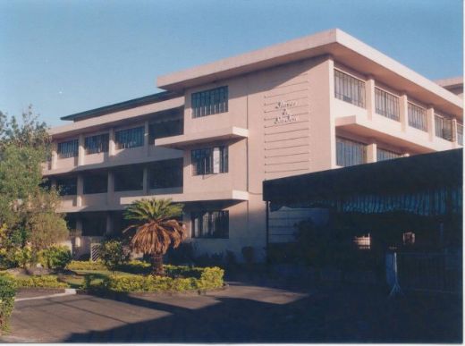 /Archivos/Fotos/28/filipinas/Colegio Quezon City.jpg